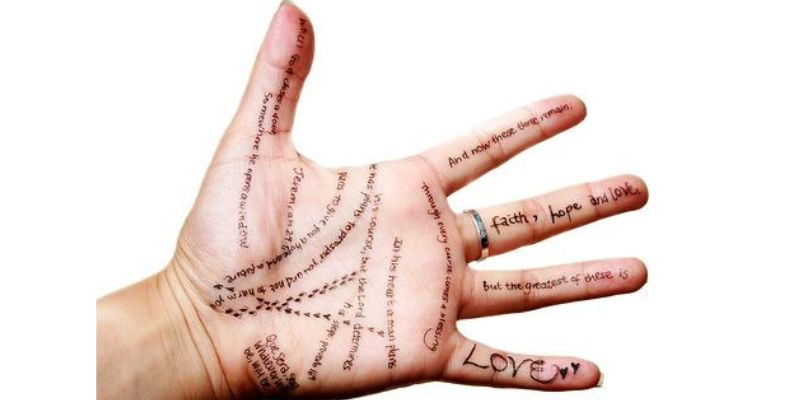 The Art of Inference: Understanding Cold Reading in Palmistry